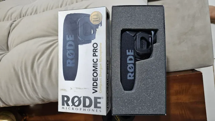Microfone RØDE Videomic Pro - Novo