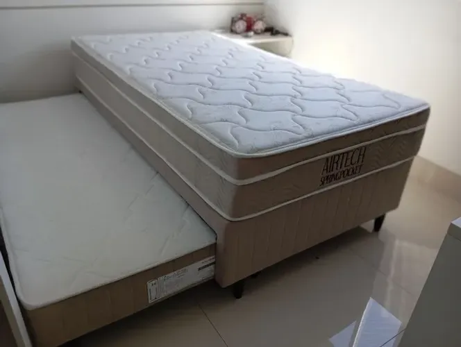 Cama box solteirão com auxiliar com molas ensacadas individualmente 