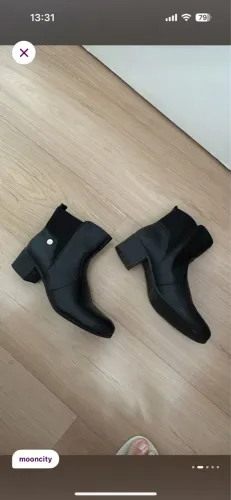 Bota feminina preta - Mooncity