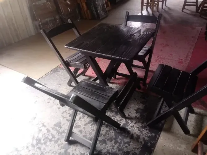 Mesas e cadeiras tudo de madeira nobre,da fabrica para sua pizzaria,restaurante,bar,pub