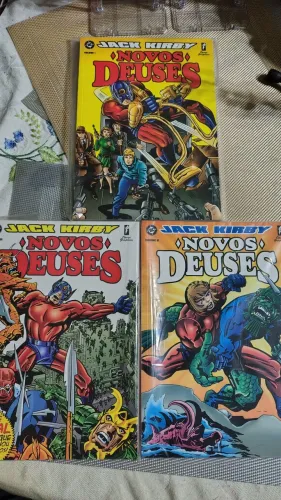 ENCADERNADOS (BROCHURA) NOVOS DEUSES 1,2,3 JACK KIRBY OPERA GRAPHICA DC COMICS