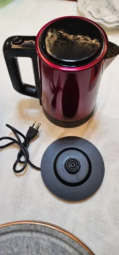Chaleira elétrica Oster vermelha 