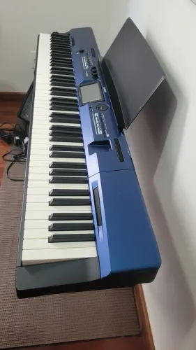 Piano digital Casio Privia Px 560