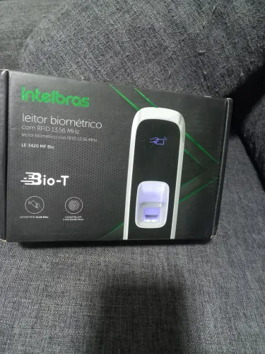 Leitor Biométrico Intelbras Bio-T com RFID 13,56 MHz