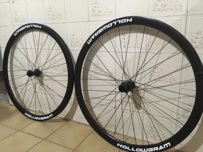 Rodas Hollowgram HG35 Carbono Disc