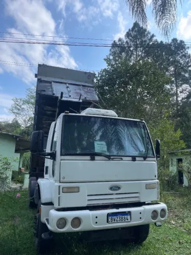 Oportunidade Imperdível Ford Cargo 6332 6x4 Basculante
