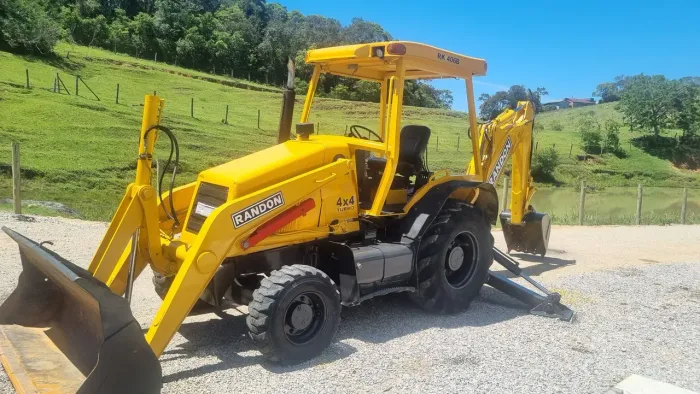 Retro Escavadeira RK 406 B 4x4 2011