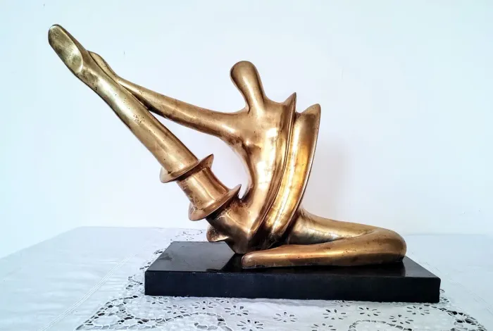 Escultura de Bronze Alongamento 2 R.Goldenstein