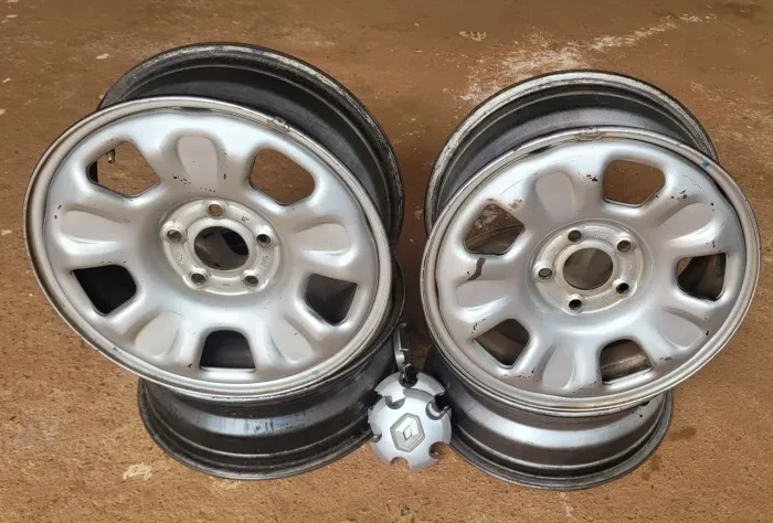 Rodas de ferro originais Renault Duster aro 16 - jogo completo