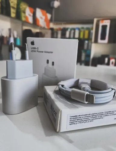 Carregador iPhone USB-C 20W + Cabo Lightning super rápido