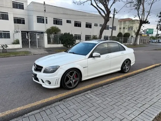 Mercedes-Benz C-63 AMG 6.2 V8 Aut. 2011