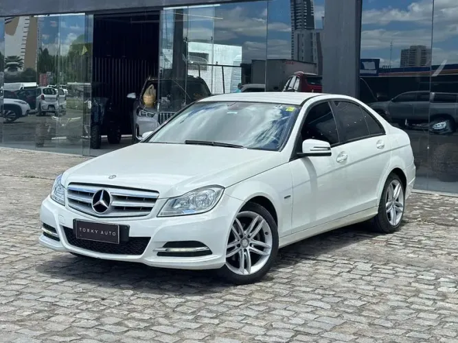 Mercedes-Benz C-180 CGI Touring 1.8 16V Aut. 2012