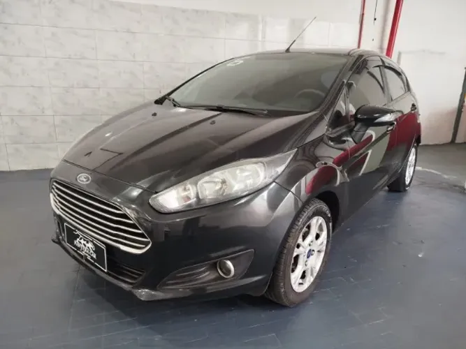 Ford Fiesta 1.6 16V Flex Aut. 5P 2016