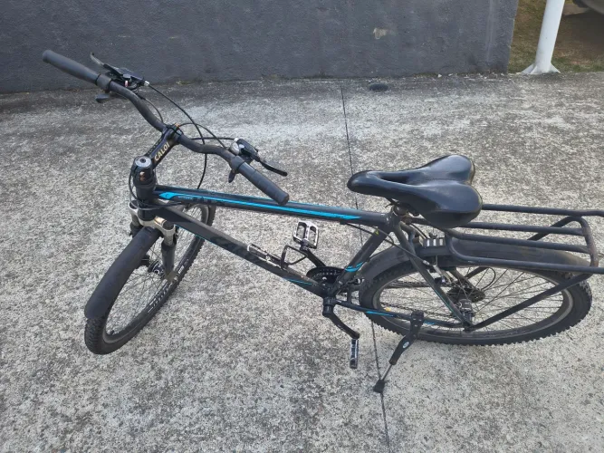 Bicicleta Caloi com bagageiro