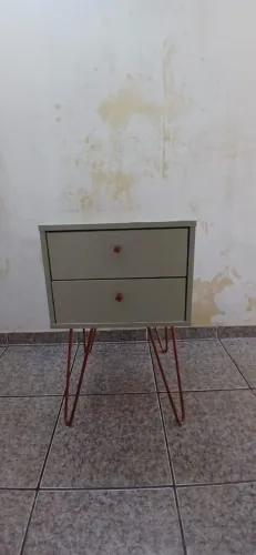 Vendo Criado Mudo Retrô 0,66cm x 0,39cm x 0,42cm