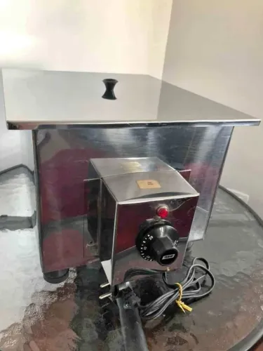 Derretedeira de chocolate elétrica para 10kg