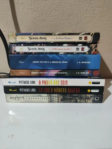 Lote de 8 livros - Harry Potter, Senhor dos Anéis, Eu sou o número quatro