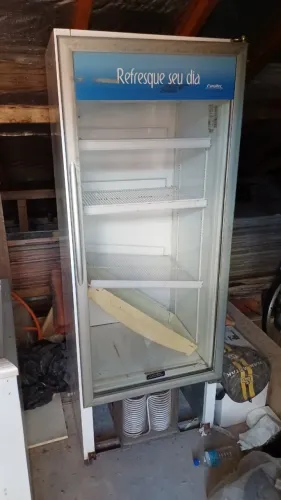 Expositor Vertical Branco Esmaltec Porta Vidro VM400 220 volts