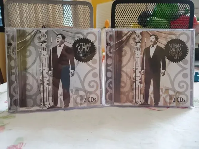 Coleção cds Altemar Dutra A volta do Seresteiro volumes 1 e 2 duplos