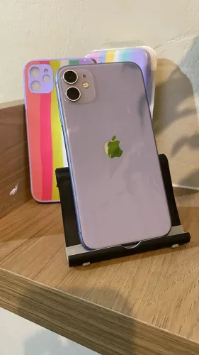 iPhone 11 Lilás 128gb 