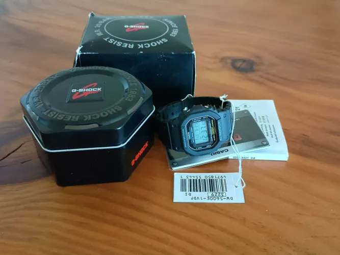 Relógio G Shock DW 5600