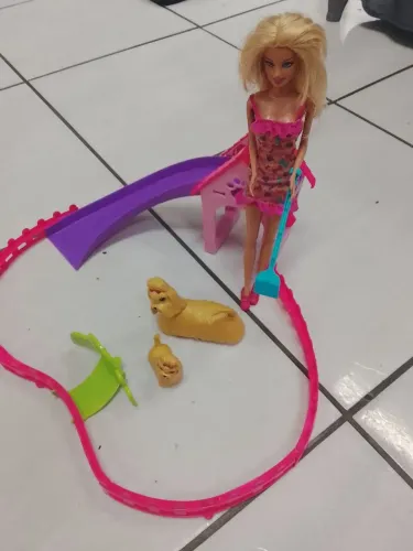 Barbie Treinadora De Cachorrinhos 2011
