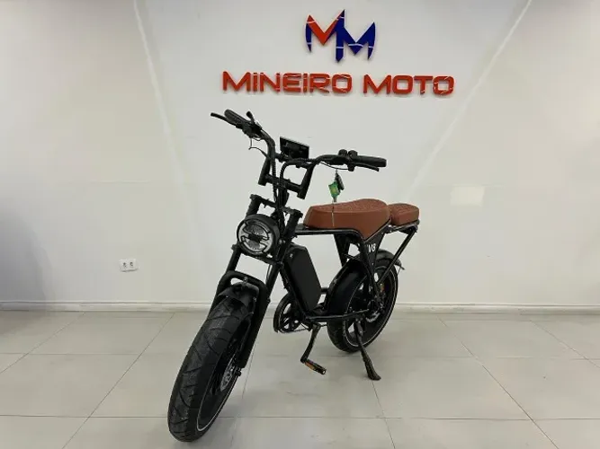 Bike V8 - Modelo c/ pneu Street