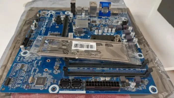 PLACA MÃE B360 POSITIVO LGA1151 - Intel de 8 e 9 geração