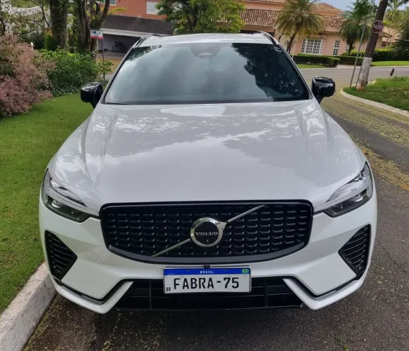 Volvo XC-60 T-8 Ultim.dark 2.0 AWD (híbrido) 2023