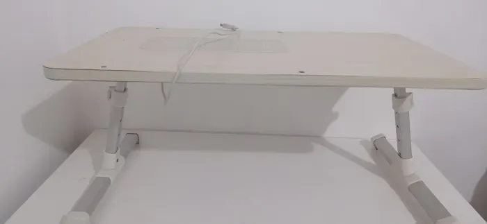 Mesa dobrável para notebook