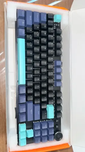 TECLADO MECÂNICO GAMER