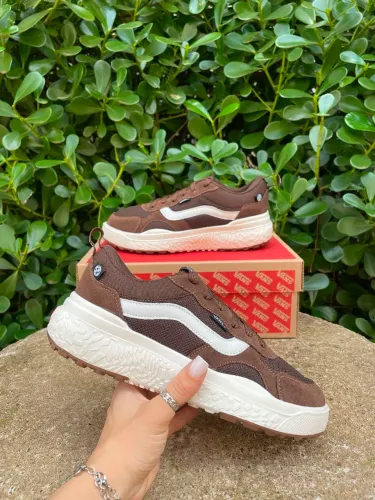 Tênis masculino Casual sneakers skatista marrom