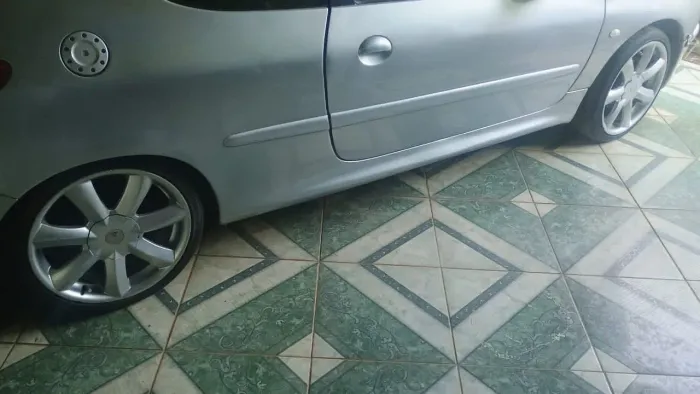 Estou vendendo essa pneu os 4 