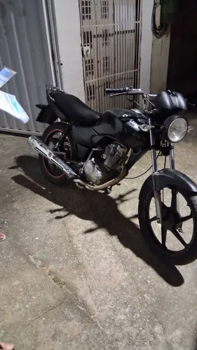 Moto pra trabalhar, em ótimo estado.  Mais informações me chama aqui 