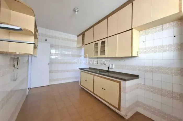 Apartamento - / Residencial / Flamengo