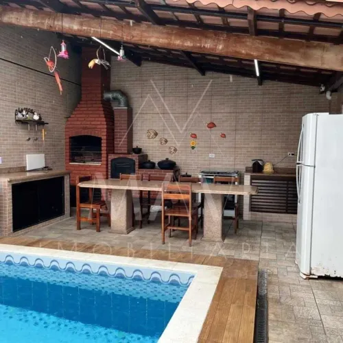 Casa para venda bairro com 3 dormitórios no Ocian, Praia Grande