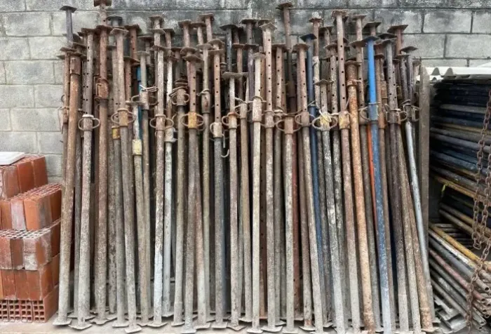 escoras metalicas