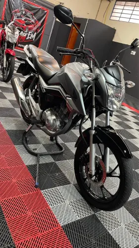 Vendo titan 160. 2019