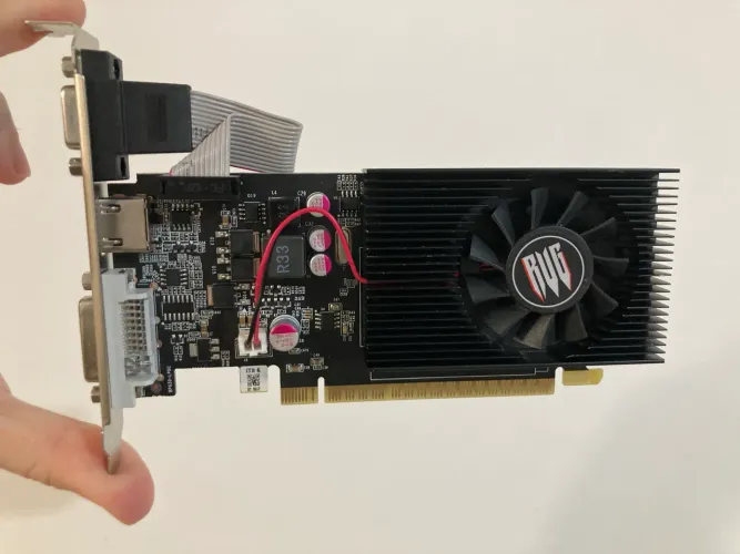 Placa de vídeo GT 740 4gb