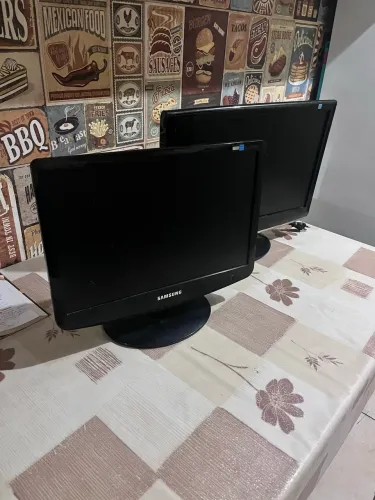 ? 2 Monitores Samsung Antigos - Para Retirada de Peças