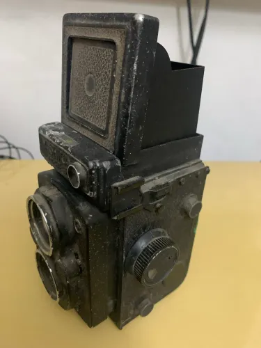 Máquina Fotográfica Yashica 124 no estado 