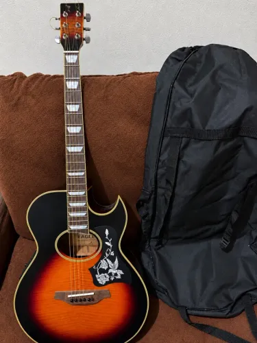 Violão elétrico + capa Profissional, Eagle , de 2 mil por 600 R$
