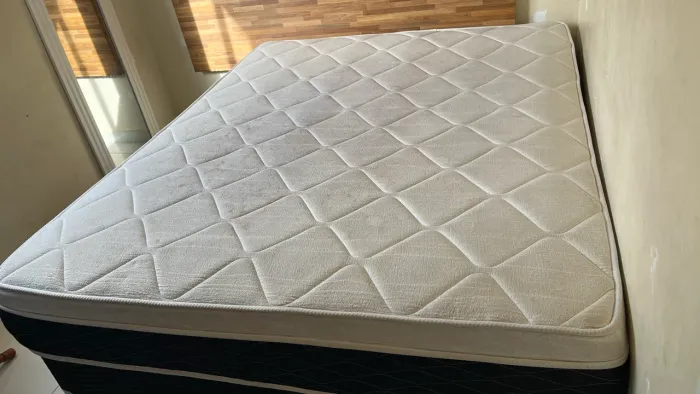 Vendo cama Box casal