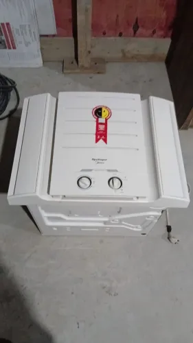 Ar-condicionado de janela Midea 7.500 BTUs