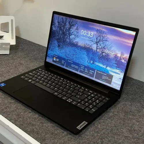 Notebook Lenovo i5 - 11th Geração - 8gb DDR4 - 256gb SSD - Tela 15.6 - Lenovo v15