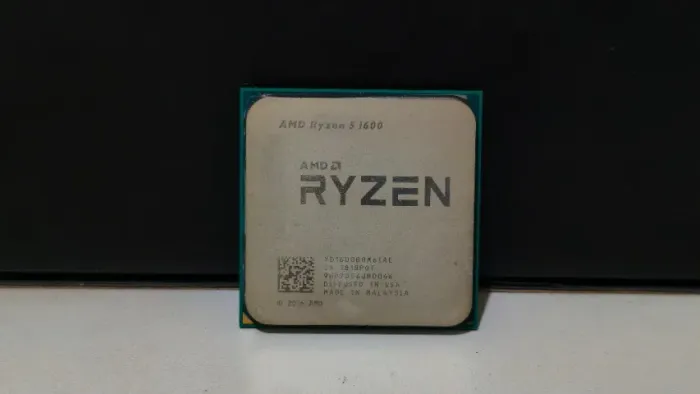 Processador AMD Ryzen 5 1600