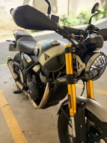 Vende-se Moto Triumph Scrambler 400 