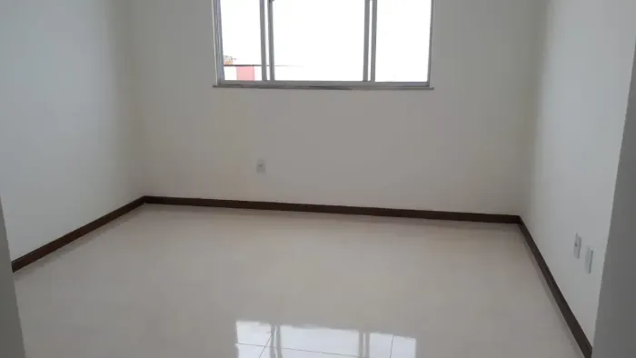 Apartamento/ Kitnet para locação tem 40 metros quadrados com 1 quarto em Amaralina - Salv