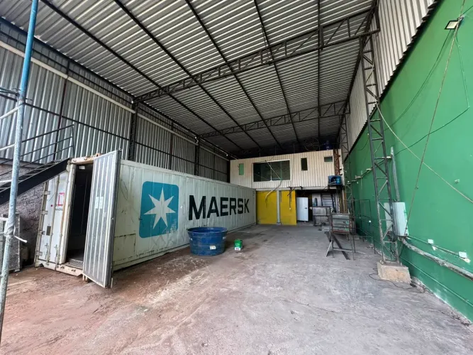 Galpão/Armazém 300m² /Com 2 Câmera Frigorífica Pronta pra operação Manaus.