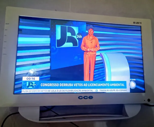 Tv Led 14 cce raridade em perfeito estado apenas 295